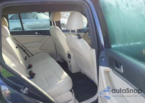 2016 Volkswagen Tiguan R-Line z USA, uszkodzony, nr VIN WVGAV7AX1GW617842